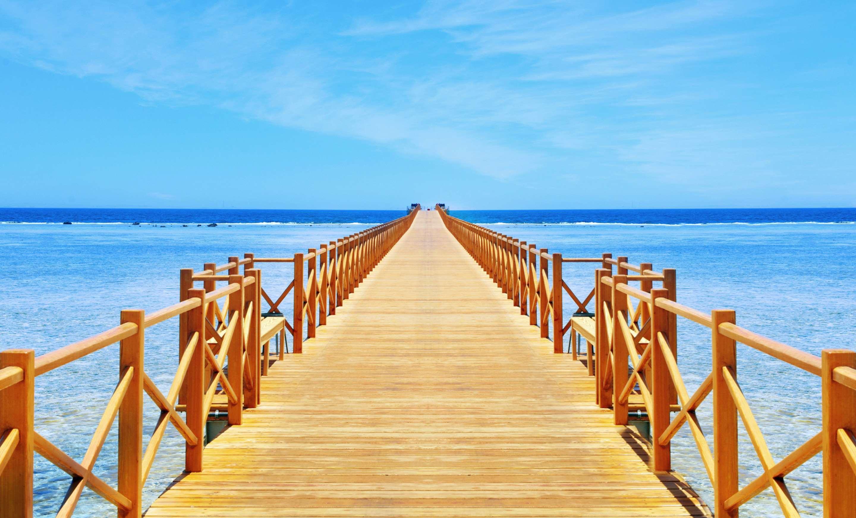 فندق شتايجنبرجر ألكازار شرم الشيخ المظهر الخارجي الصورة The boardwalk at the resort